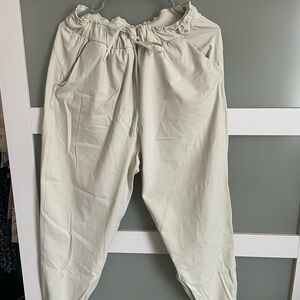 Lululemon Athletica Cream Pants